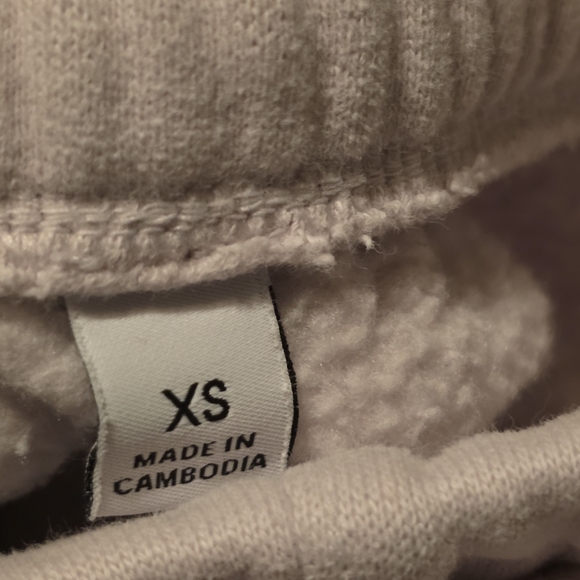 Aritzia Lavender Track Pants - Picture 8 of 14